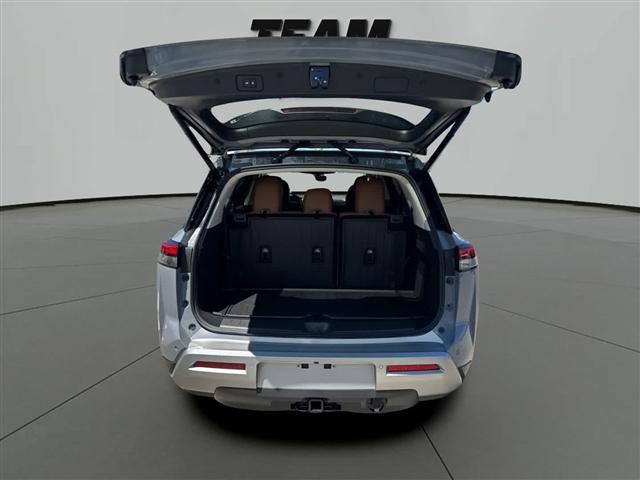 Photo of 2025 Boulder Gray Metallic Nissan Pathfinder