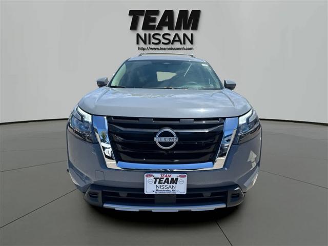 Photo of 2025 Boulder Gray Metallic Nissan Pathfinder