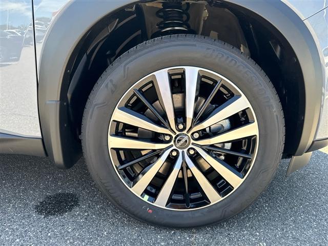 Photo of 2025 Boulder Gray Metallic Nissan Pathfinder