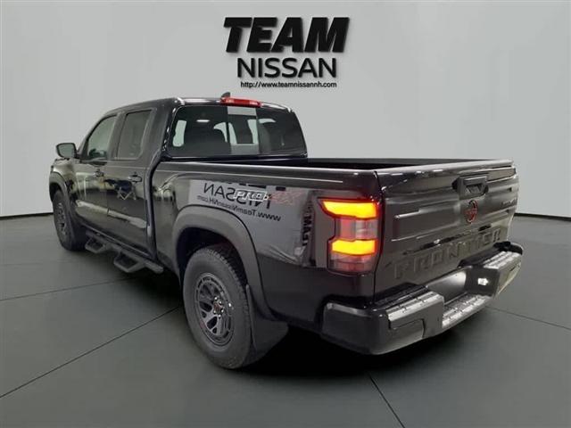 Photo of 2025 Black Nissan Frontier