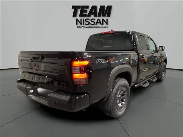 Photo of 2025 Black Nissan Frontier
