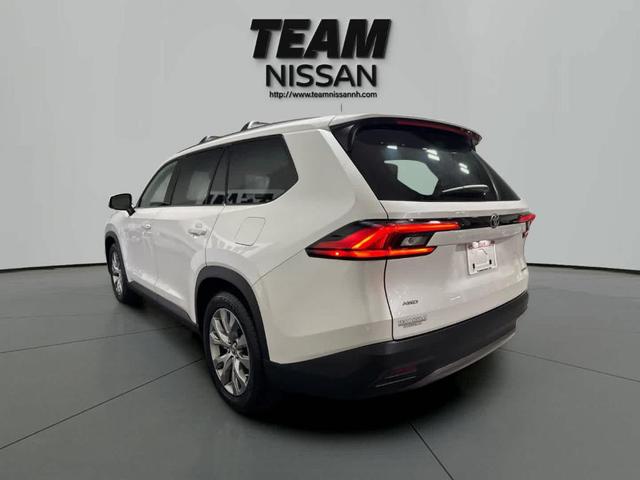 Photo of 2024 Wind Chill Pearl Toyota Grand Highlander