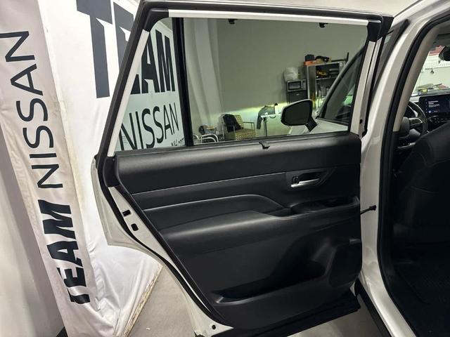 Photo of 2024 Wind Chill Pearl Toyota Grand Highlander