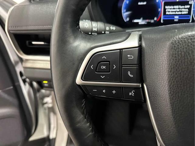Photo of 2024 Wind Chill Pearl Toyota Grand Highlander