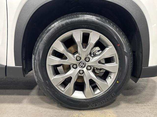 Photo of 2024 Wind Chill Pearl Toyota Grand Highlander