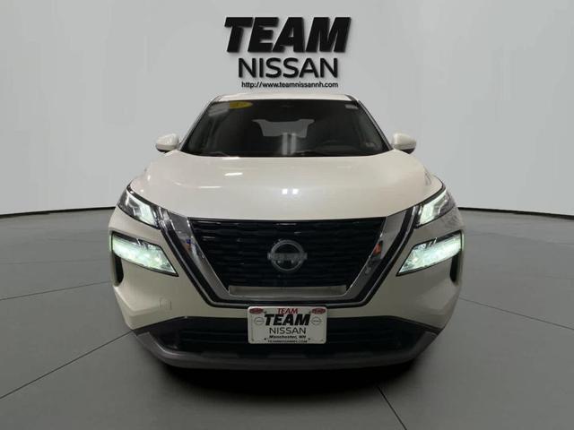 Photo of 2023 White Nissan Rogue