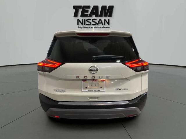 Photo of 2023 White Nissan Rogue