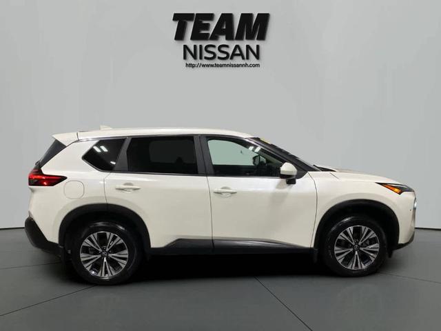 Photo of 2023 White Nissan Rogue