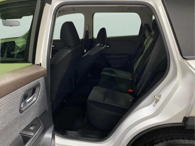 Photo of 2023 White Nissan Rogue