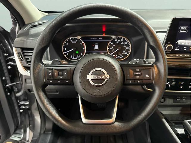 Photo of 2024 Gun Metallic Nissan Rogue