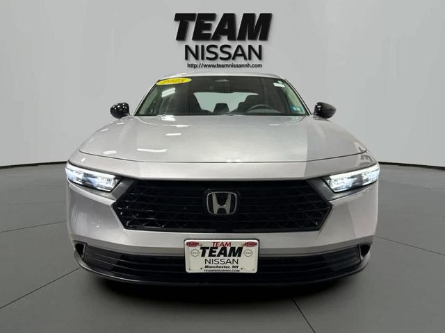 Photo of 2025 Solar Silver Metallic Honda Accord