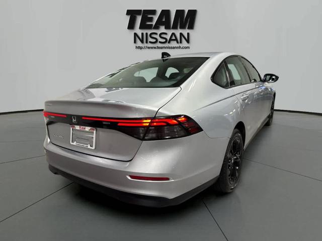 Photo of 2025 Solar Silver Metallic Honda Accord