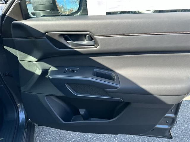 Photo of 2025 Gun Metallic Nissan Pathfinder
