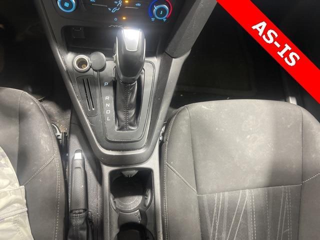 Photo of 2015 Oxford White Ford Focus