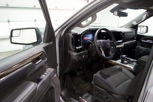 Photo of 2023 Gray Chevrolet Silverado 1500