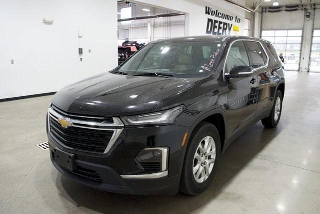 Photo of 2023 Black Chevrolet Traverse