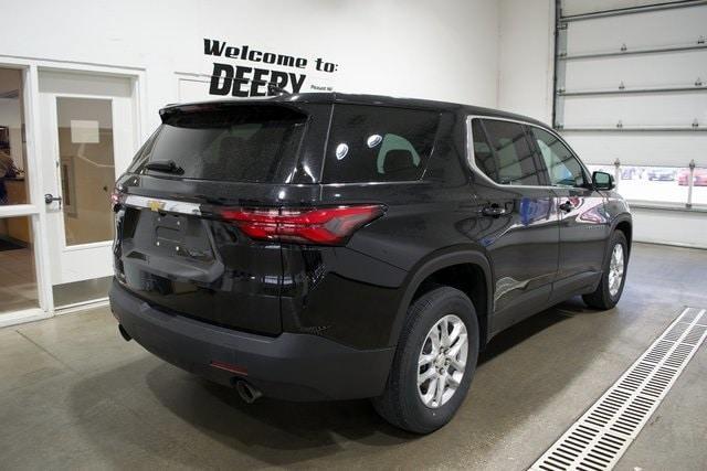 Photo of 2023 Black Chevrolet Traverse