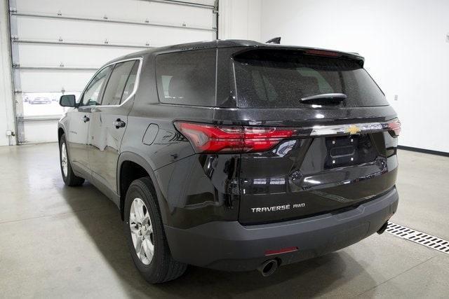 Photo of 2023 Black Chevrolet Traverse