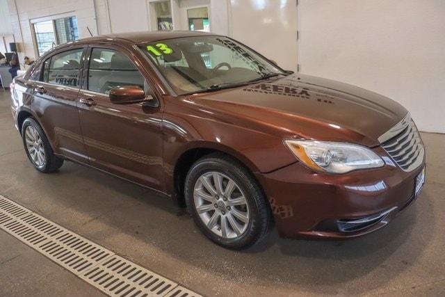 2013 Chrysler 200