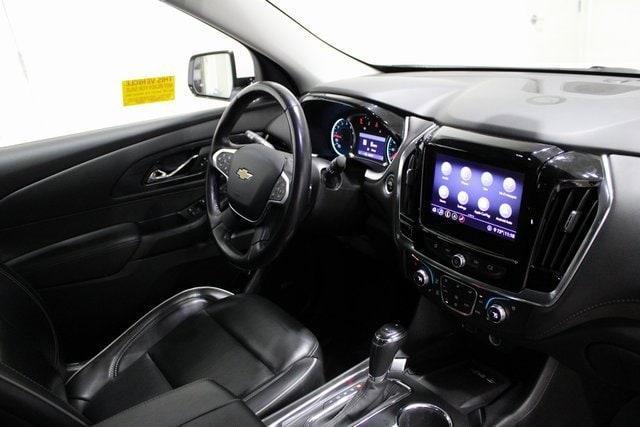 Photo of 2020 Summit White Chevrolet Traverse