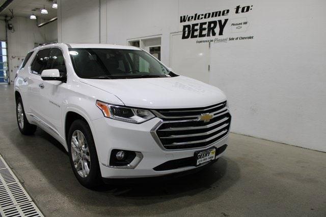 Photo of 2020 Summit White Chevrolet Traverse