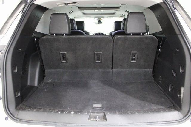 Photo of 2020 Summit White Chevrolet Traverse