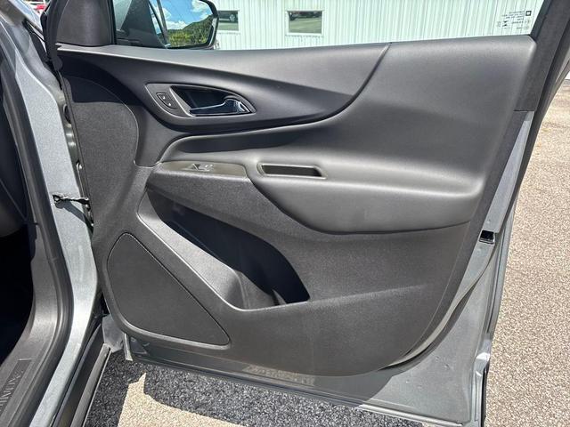 Photo of 2023 Sterling Gray Metallic Chevrolet Equinox