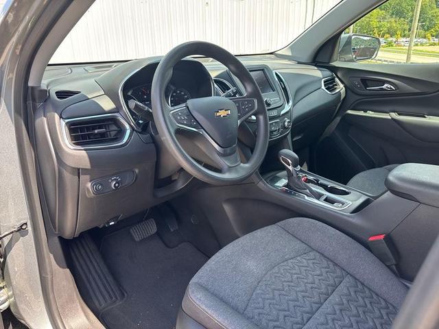 Photo of 2023 Sterling Gray Metallic Chevrolet Equinox