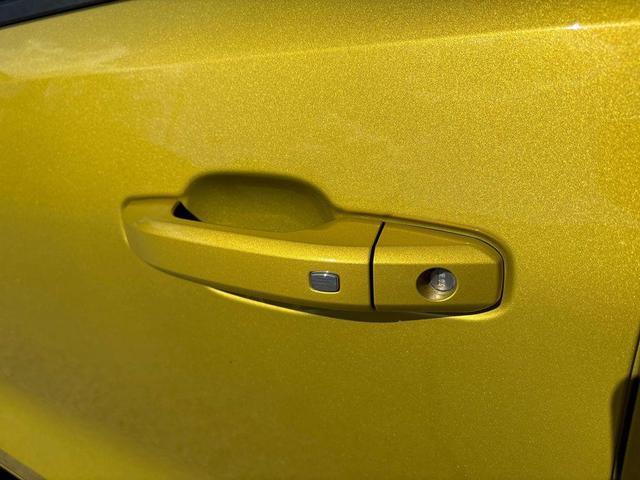 Photo of 2023 Nitro Yellow Chevrolet Colorado