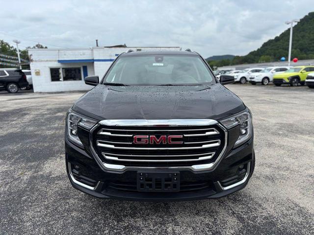 Photo of 2023 Ebony Twilight Metallic GMC Terrain