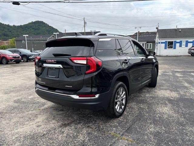 Photo of 2023 Ebony Twilight Metallic GMC Terrain