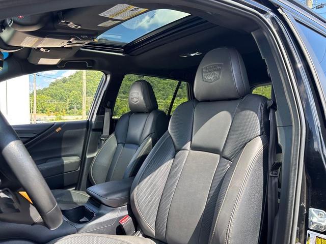 Photo of 2022 Crystal Black Silica Subaru Outback