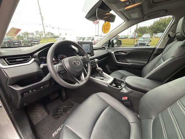 Photo of 2021 Silver Sky Metallic Toyota RAV4 Hybrid