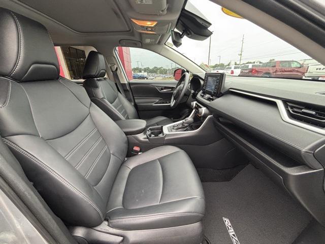 Photo of 2021 Silver Sky Metallic Toyota RAV4 Hybrid
