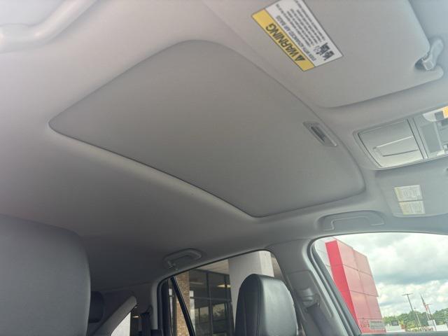 Photo of 2017 Crystal Black Pearl Acura RDX