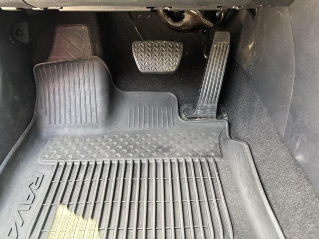 Photo of 2024 Magnetic Gray Metallic Toyota RAV4 Hybrid