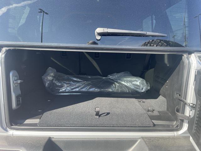 Photo of 2024 Silver Zynith Clearcoat Jeep Wrangler