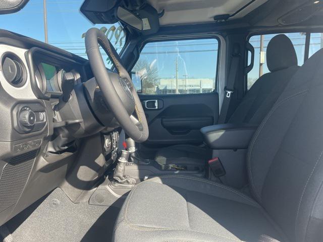 Photo of 2024 Silver Zynith Clearcoat Jeep Wrangler