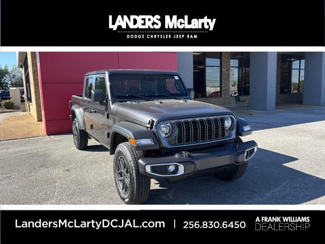 Photo of 2025 Granite Crystal Metallic Clearcoat Jeep Gladiator