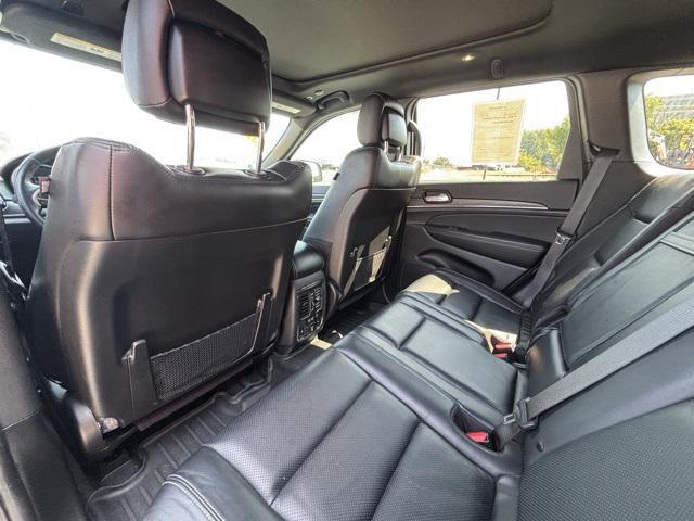 Photo of 2021 Bright White Clearcoat Jeep Grand Cherokee