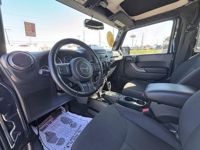 Photo of 2018 Rhino Clearcoat Jeep Wrangler JK