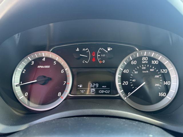 Photo of 2015 Super Black Nissan Sentra