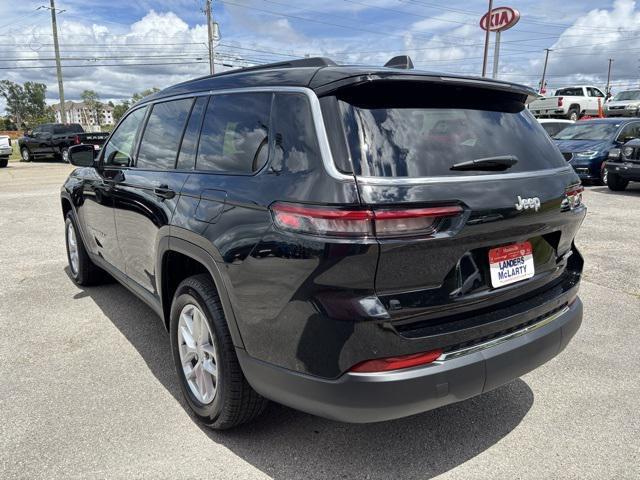 Photo of 2025 Diamond Black Crystal Pearlcoat Jeep Grand Cherokee L