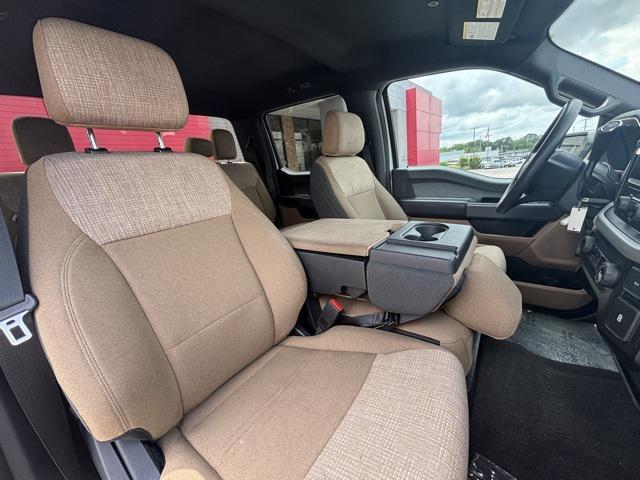 Photo of 2023 Oxford White Ford F-150