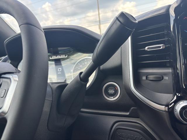 Photo of 2025 Diamond Black Crystal Pearlcoat RAM 2500