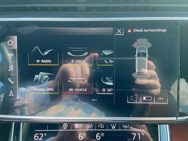 Photo of 2020 Black Audi Q7