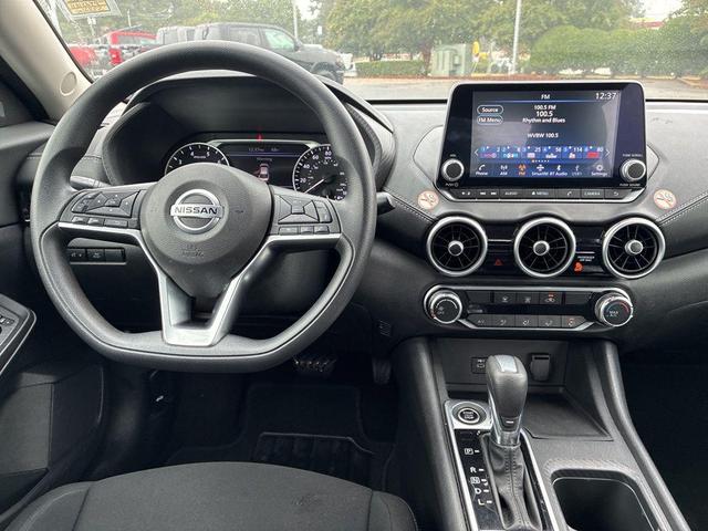 Photo of 2023 Gun Metallic Nissan Sentra
