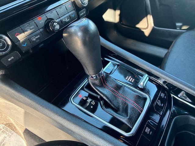 Photo of 2023 Redline Pearlcoat Jeep Compass