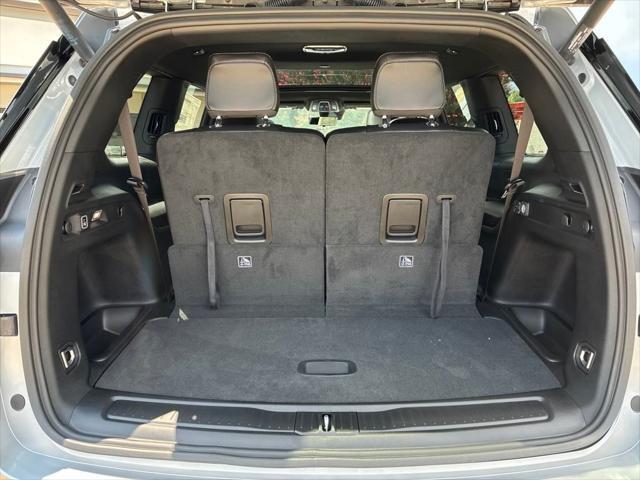 Photo of 2025 Silver Zynith Jeep Grand Cherokee L