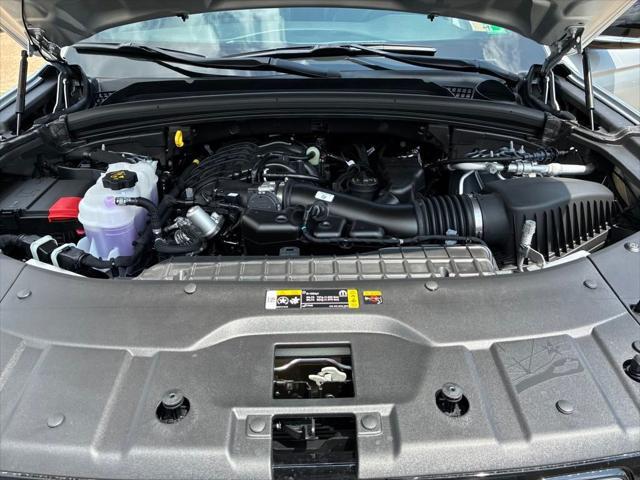 Photo of 2025 Silver Zynith Jeep Grand Cherokee L